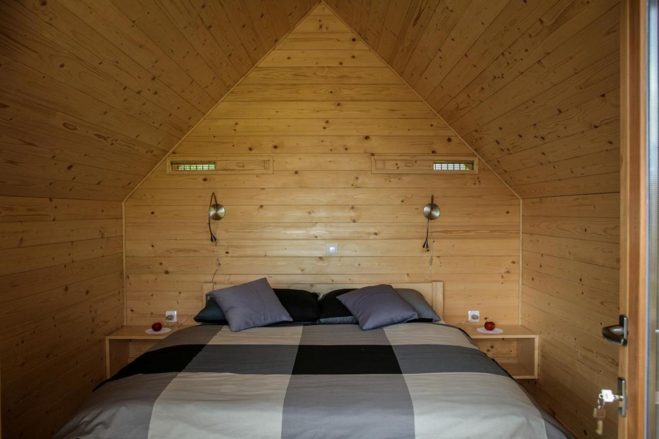 ホテル Glamping Kranjc コバリード エクステリア 写真